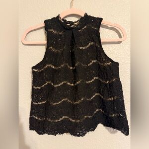 Tinsel Black Lace Sleeveless Blouse. So Fancy … slacks & heels 🤩🤩